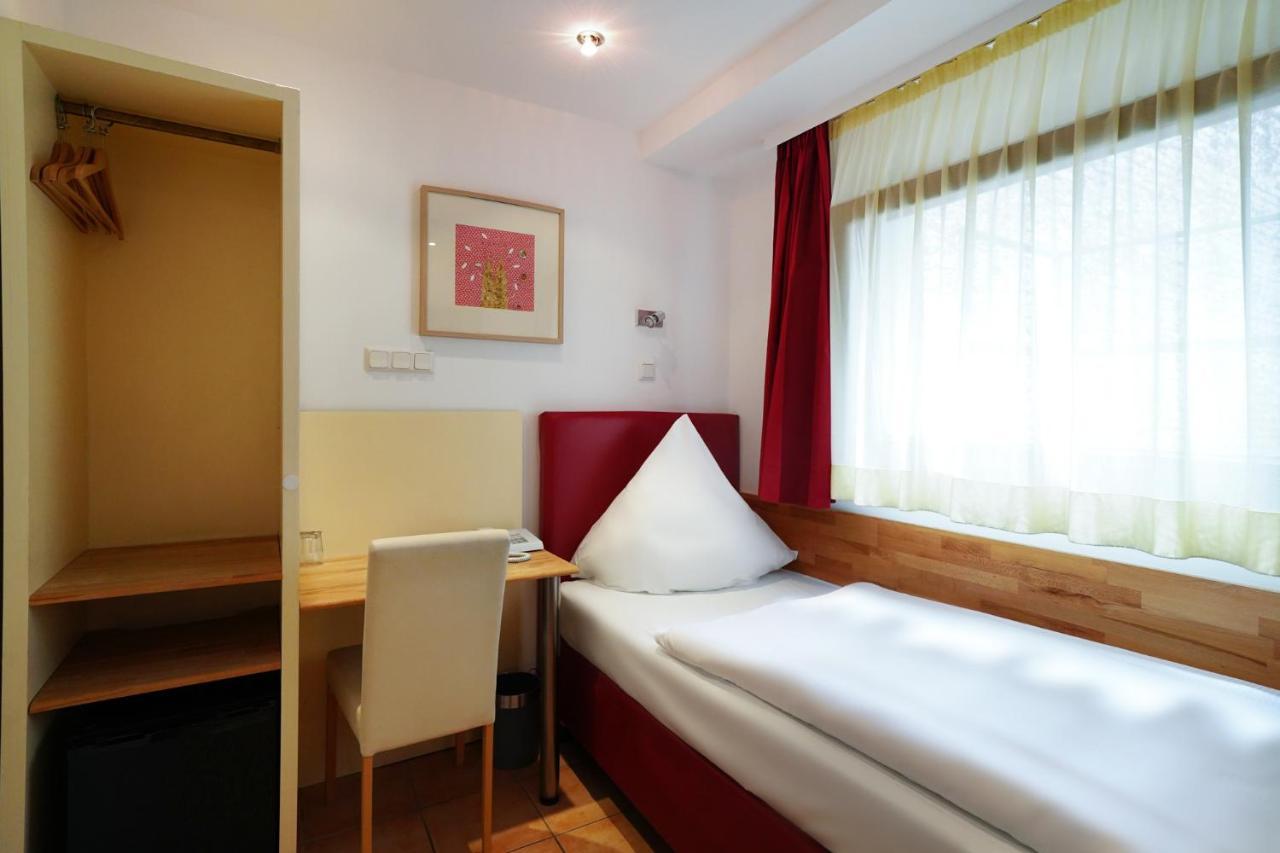 Hotel Im Kupferkessel Köln Exteriör bild